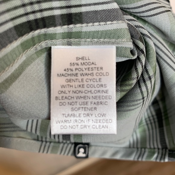 EMS Eastern Mountain Sport  Long Sleeve Vented Button Down Shirt  MEDIUM - Picture 6 of 7